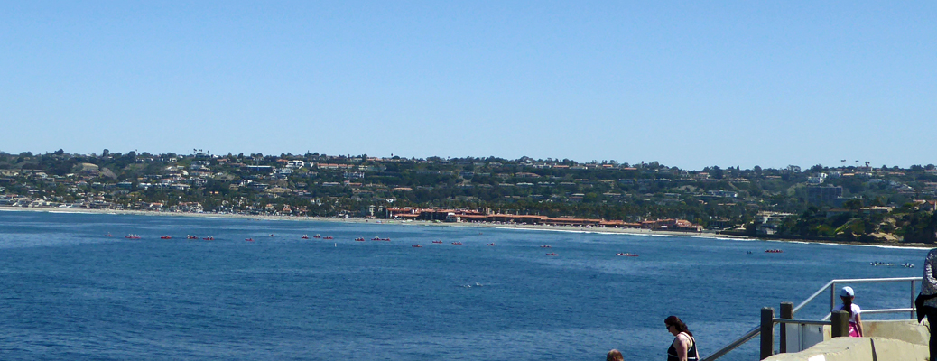 Kayaks north of The Cove La Jolla