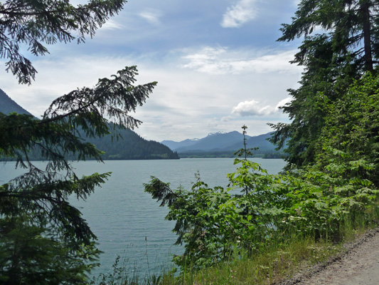 Baker Lake looking south