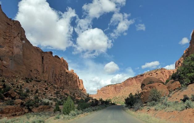 Burr Trail Long Canyon