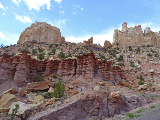 Burr Trail Long Canyon hoodoos