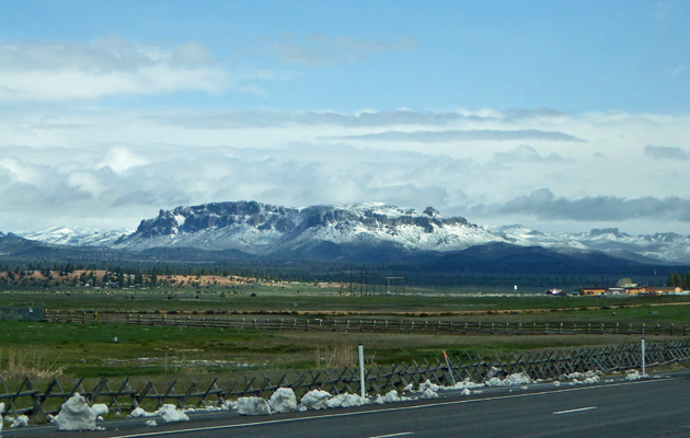 Snow on mountains near Bryce Canyon