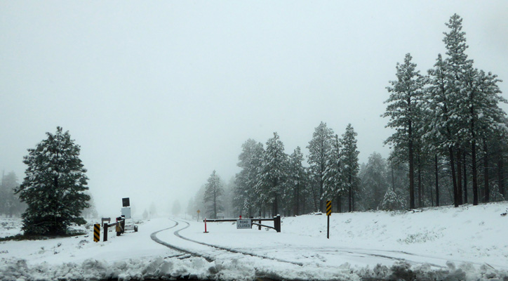 Bryce Canyon rd closed due to snow