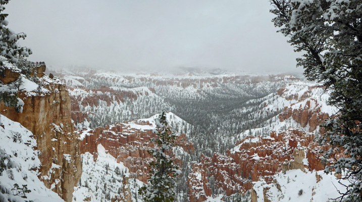 Bryce Pt in snow