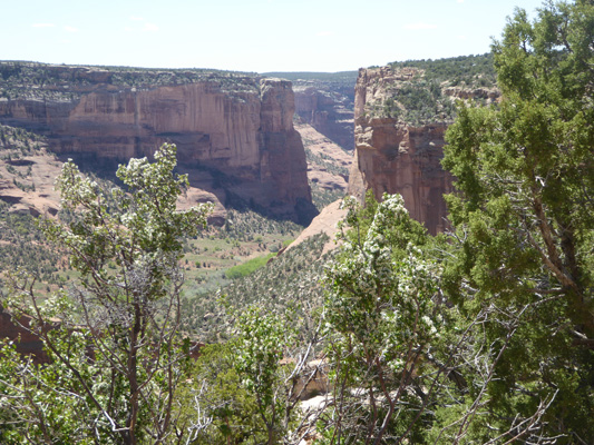 Yucca Cave Ruin Overlook