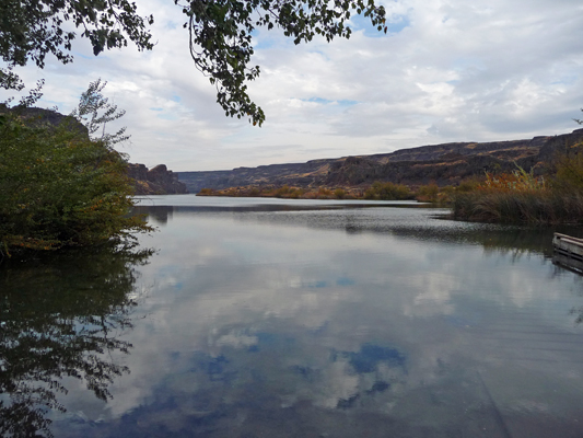 Deep Lake Sun Lakes SP