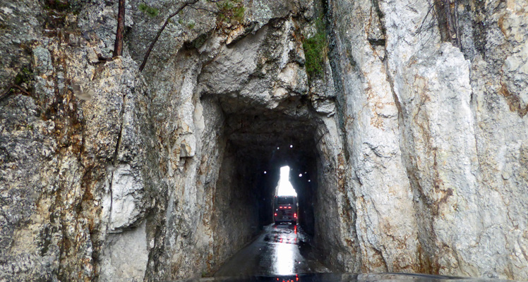 Bus going thru Needles Eye Tunnel