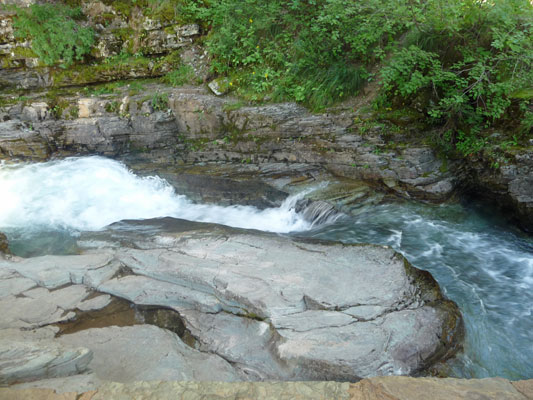 Cascade below Sunrift Gorge Glacier