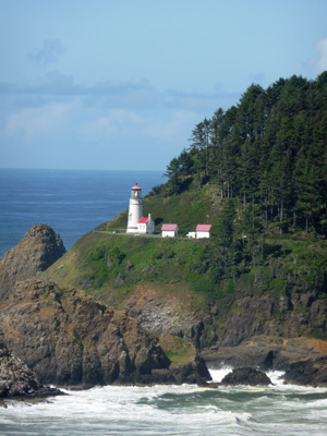 Heceta Head Lighthouse shining