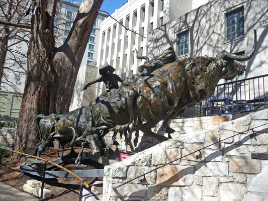 Texas Long horns statue Riverwalk