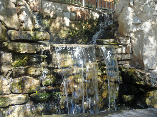 Riverwalk fountain