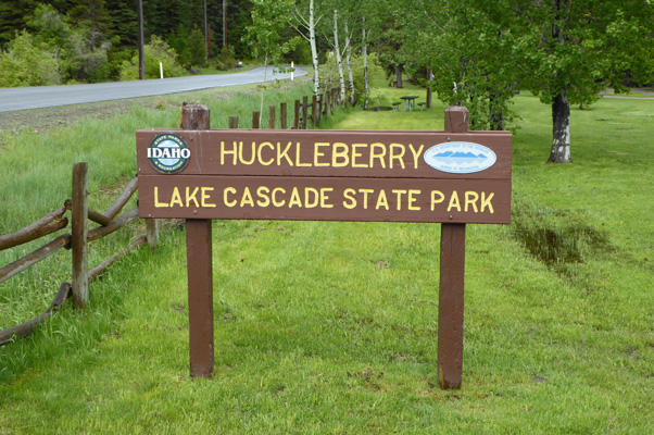 Huckleberry Campground Lake Cascade sign