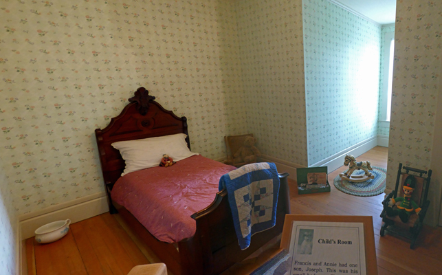 Children's room Hughes House