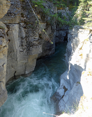 Maligne Canyon