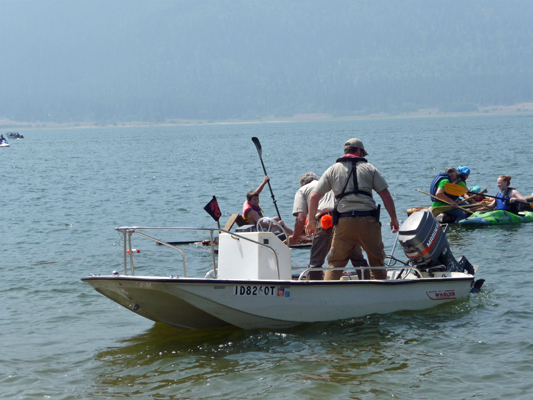 Rangers rescuing boaters at water hooligan race