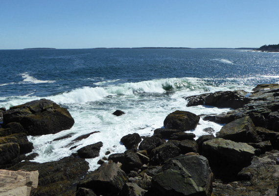 Surf on rocks Otter Point