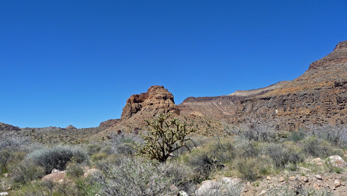 RIngs Loop Trail nearing Banshee Canyon