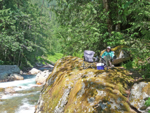 Picnic on a rock along the Sauk River on the Mt. Loop Highway