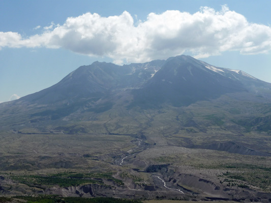 Closeup shot of Mt. St. Helens from Johnstone Ridge Observatory