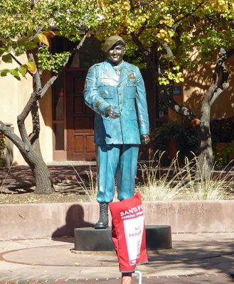 Statue Sgt Petry Medal of Honor