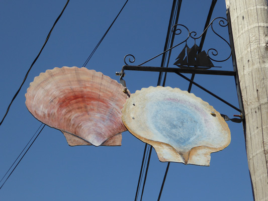 Scallops on lamppost