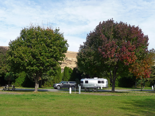 Genevieve Airstream Peach Beach Campground WA