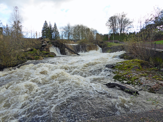 Upper Tumwater Falls right