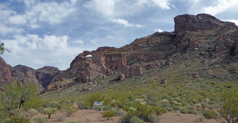 Arch Canyon trailhead