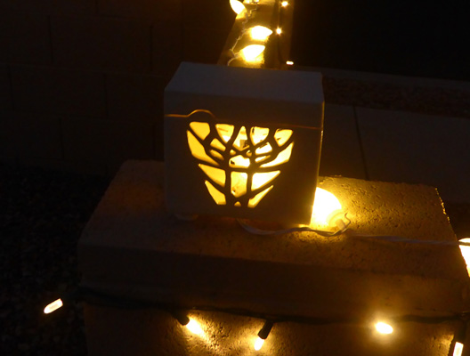 short luminaria