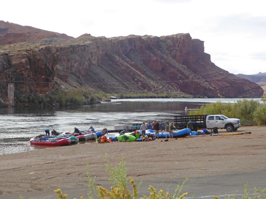 Rafts at Lees Ferry launch