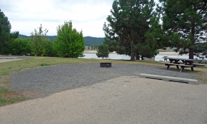 Gravel pad at campsite Sugarloaf campground