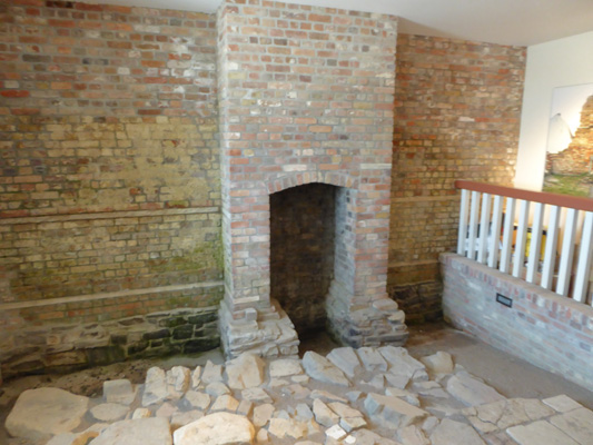 Original hearth Lester-Garland House