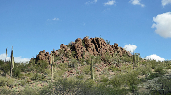 Picture Rocks trail head view